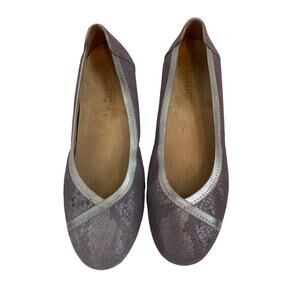 Vionic Caroll ballet flats size 7